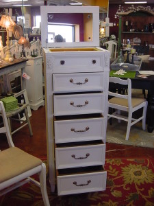 5-Drawer LIngerie Chest with Jewelry Box