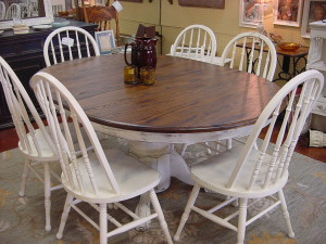 48" OAK ROUND TABLE w/ 18" LEAF & SIX(6) MATCHING CHAIRS