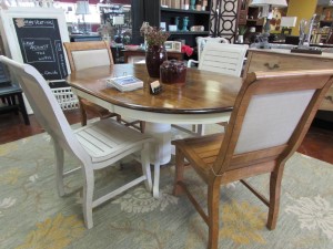 OVAL PEDESTAL TABLE (42"x60")