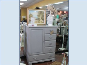 SMALL ARMOIRE CHEST w/ 5 Drawers and Closet