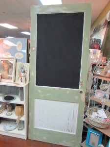 HISTORIC MILWAUKEE, WI AREA DOOR w/ CHALKBOARD